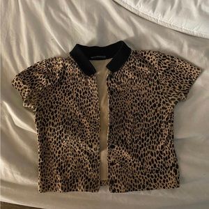 BRANDY MELVILLE cropped top